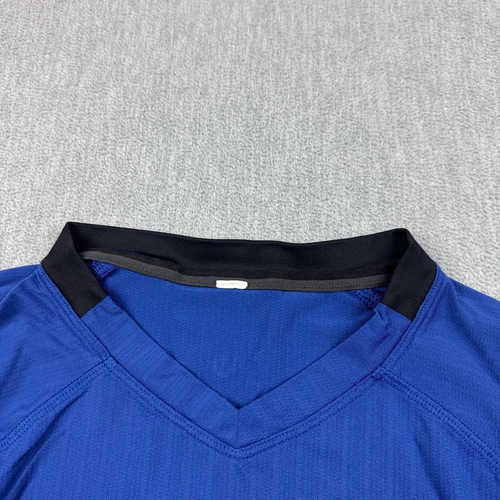 Lululemon Shirt Mens Small Blue Stretch Performance Running Athletic Gym Workout